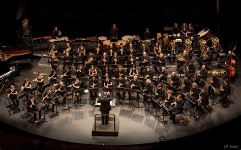 Le Concert Symphonie de Kirschbaum: Une Nuit Inoubliable de Musique Classique et d'Émotion à Paris!